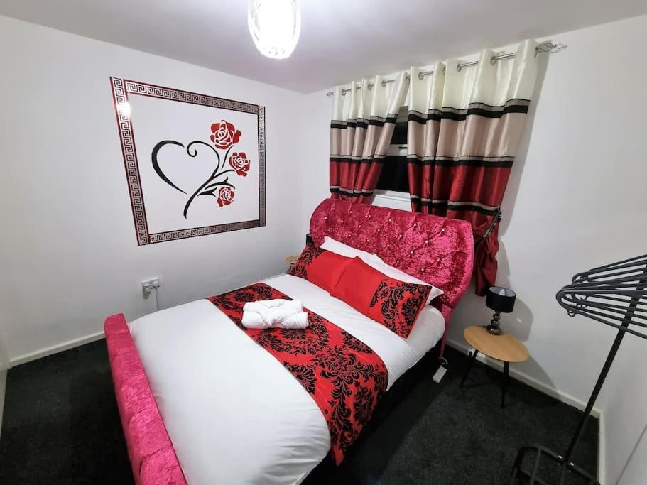 *C.Sani* Setup For Your Most Relaxed & Amazing Stay + Free Parking + Free Fast Wifi * Leeds  Exterior photo